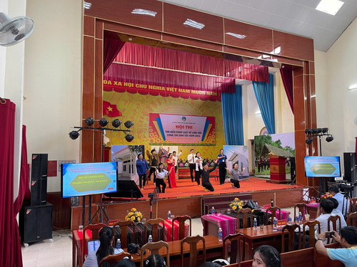 Tiểu phẩm DS